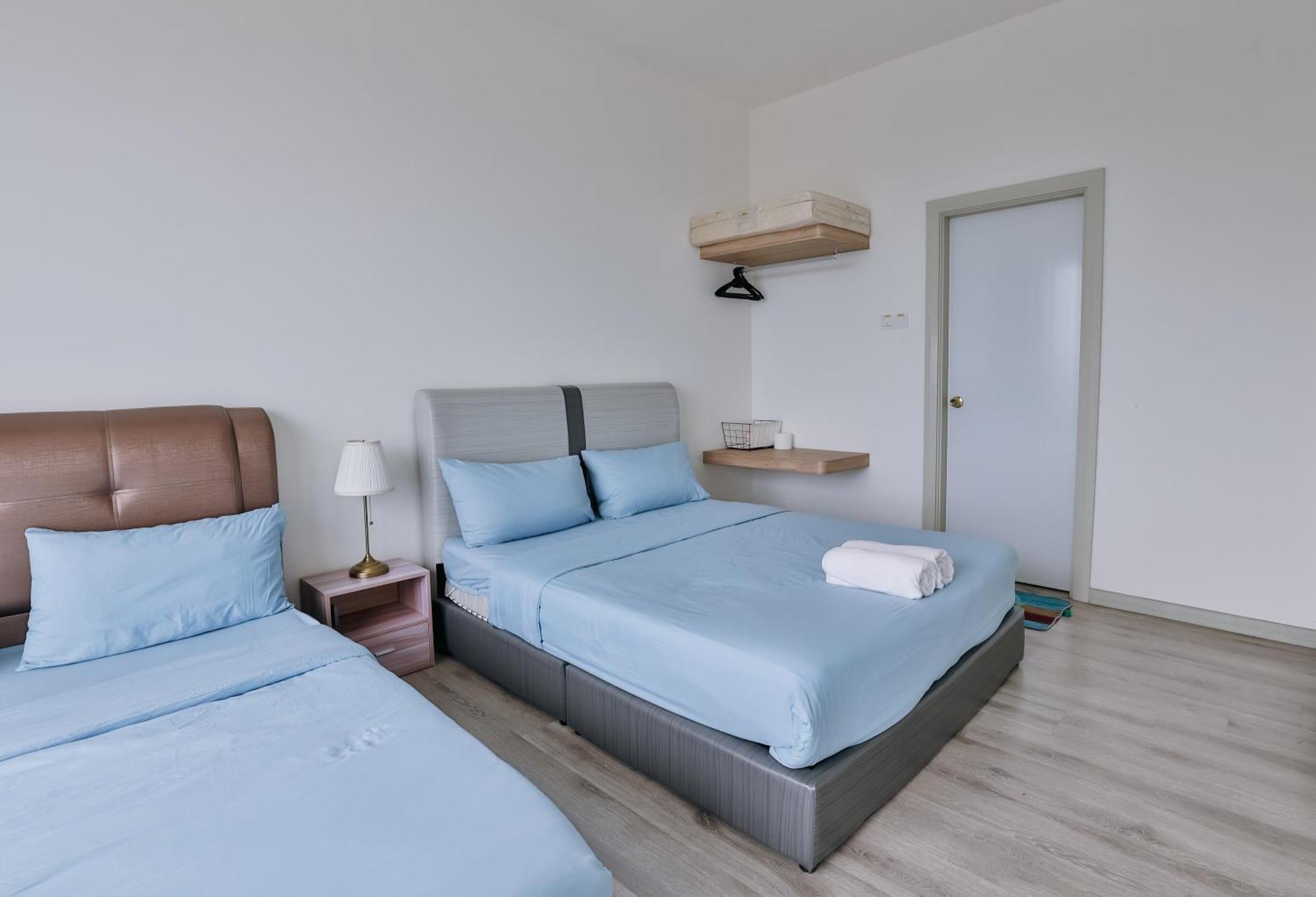 Mosaic 1br, Wifi, Walking Distance To Mid Valley Jb , 4-5pax